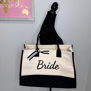 Bride Beige Black Large Women's Tote